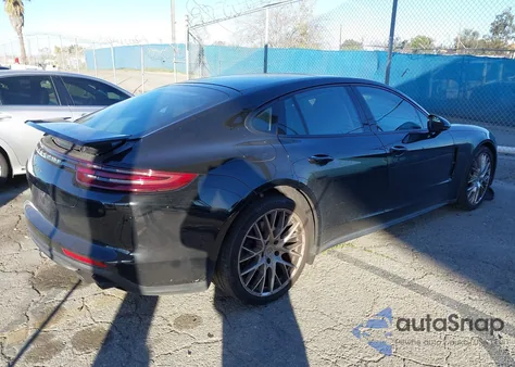 2018 Porsche Panamera 4 z USA, uszkodzony, nr VIN WP0AA2A78JL115874